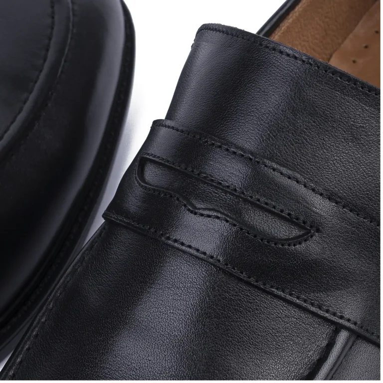 Mens Classic Leather Shoes Code 7123F Black Color Detail View copy