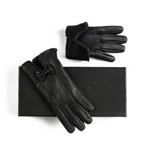 Womens Leather Gloves Code 2506J Black Color High Angle copy