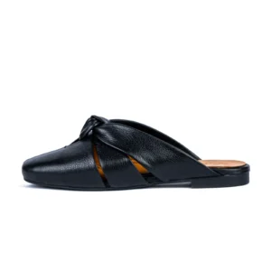 Womens Flat Leather Sandals Code 5117A Black Color Side shot copy